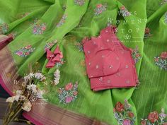 Blouse stitched - YesBlouse Opening - BackPadded - YesBlouse size - 38 with inner margins expandable upto 44For Blouse Size 36 alteration can be done on request. Green Organza Blouse With Resham Embroidery, Green Organza Blouse For Festivals, Organza Blouse With Floral Embroidery For Festivals, Fitted Green Organza Blouse, Summer Wedding Chanderi Blouse, Organza Blouse With Chikankari Embroidery, Summer Organza Saree, Summer Georgette Blouse With Resham Embroidery, Summer Georgette Blouse With Chikankari Embroidery