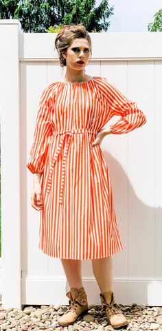 Vintage Orange Midi Dress For Spring, Orange Cotton Midi Dress For Daywear, Spring Retro Striped Dresses, Retro Striped Dresses For Spring, Retro Striped Spring Dresses, Spring Orange Cotton Midi Dress, Dress Orange, Orange White, Striped Dress