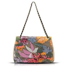 PRICES MAY VARY. 【Straw Bag】Natural casual and stylishly designed tote bag. Unique and stylish, this hand-woven bag has a heavy sequin embroidery on the front and a colorful floral world. It can be worn over the shoulder as an underarm bag or carried crossbody, and can easily be worn with any summer beachwear. Perfect for summer, so you'll always feel cool. With its stylish design, summer beach style and easy to match, you'll love this straw tote! 【Fine Workmanship】Straw beach bag using high-qua Bohemian Handbags, Straw Beach Bag, Sequin Embroidery, Summer Fashion Beach, Women Beach, Straw Tote, Sequins Embroidery, Summer Beach Wear, Beaded Bags