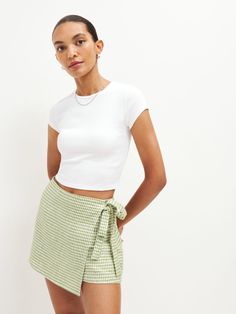 Eva Linen Skort - Mini | Reformation Linen Skirt Outfit, White Blouse Designs, Summer Skort, A Line Skirt Outfits, Skort Outfit, Chic Romper, Wrap Skort, Navy Linen, Casual Chic Style