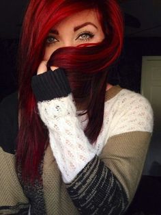 The most perfect red Stylish Hair Colors, Rambut Brunette, Hair Colorful, Beauty Inspo, Scene Hair, Hair Envy, Grunge Hair