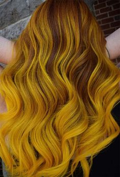 Natural Red Hair, Saying Hello, Hair Color Shades, Auburn Hair, Hair Blog, Sunshine Yellow