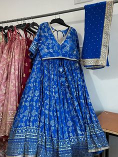 Blue Bridal Lehenga Blouse with Elbow Sleeves Indian Designer Wedding Dress Made to measure Indian pakistani Lenga choli ready to wear USA 4 banarasi lehenga choli all colors avaiable lengha choli customization avaiable