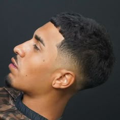 Taper Fade Haircut Short Hair, Crop Fade Haircut Men, Crop Top Fade, Crop Haircut Men, Crop Fade, Top Fade Haircut, Short Taper Fade, Top Haircuts For Men