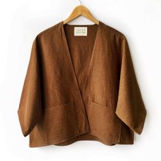 Linen Kimono Top, Toast Kimono Jacket, Kimono Jacket Kim+ono, Brown Linen Single-breasted Outerwear, Unstructured Linen Button-up Outerwear, Creation Couture, Fashion Tips For Women, Kimono Fashion