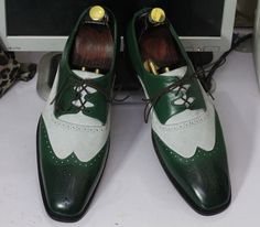 Two Tone Shoes, Chelsea Shoes, Gents Shoes, Dapper Mens Fashion, Wingtip Shoes, Shoes Green, Suede Leather Shoes, Handmade Leather Shoes, High Leather Boots