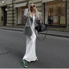 Dress And Blazer Outfit, Looks Adidas, 파티 드레스, Mode Abaya, Paris Outfits, Outfit Look, 가을 패션