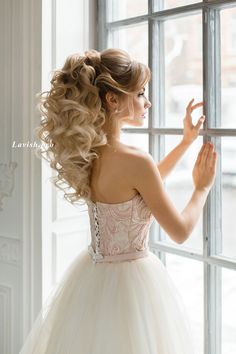 Wedding Hair Half, Pageant Hair, Evening Hairstyles, Romantic Wedding Hair, Quinceanera Hairstyles, Hairdo Wedding, Bridal Hair Updo, Quince Hairstyles, Long Hair Wedding Styles