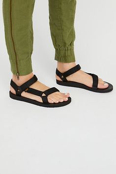 Slide View 2: Original Universal Teva Black Teva Sandals, Black Teva, Teva Sandal, Teva Original Universal, Short One Piece, Teva Sandals, Summer Hiking Outfit, Hiking Outfit, New Top