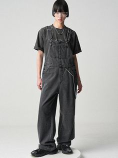 This is a comfortable and casual overall by AVANDRESS that is made out of high quality and sturdy material. With distinctive mood of the design and comfortable wear, you can style it for your casual daily outfit.- Relaxed oversized silhouette- Logo engraved cantons detail- Sturdy cotton fabric with comfortable wear- Casual and feminine mood Casual Washed Black Jumpsuits And Rompers With Pockets, Baggy Utility Overalls With Side Pockets, Utility Overalls With Side Pockets And Loose Fit, Baggy Utility Overalls, Utility Straight Leg Jumpsuit With Relaxed Fit, Relaxed Fit Wide Leg Overalls With Pockets, Baggy Casual Overalls For Workwear, Casual Baggy Overalls For Workwear, Relaxed Fit Overalls For Streetwear