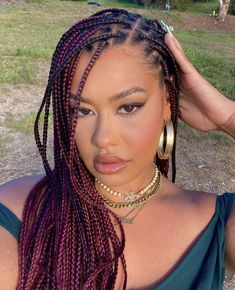 Knowles’s Braids With Curls, Knowles’s Braids, Cute Box Braids Hairstyles Ideas, Multi Colored Box Braids, Color Box Braids, Colored Box Braids, Tan Skin Blonde Hair, Cute Box Braids, New Template