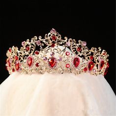 Classic Red Rhinestone Wedding Crown Bridal Crown silver the materialuse:alloy,rhinestone really classic if you wear it you will looked like a queen you can be the most beautiful woman in your big day enegant and glamorous Please note that custom orders may not be returned or exchanged. Burgundy Quince, Quinceanera Jewelry, Lizzie Hearts, Red Quinceanera Dresses