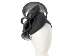 Want to look you best at next race meeting? You can not go past bespoke fascinators by Fillies Collection. Layers of black crinoline on the woolen pillbox fascinator  Made in Australia  Bespoke design by Fillies Collection  Comfortable headband Black Cloche Fascinator For Races, Black Cloche Fascinator For Evening, Black Evening Cloche Fascinator, Elegant Black Fascinator For Winter, Black Winter Wedding Fascinator, Elegant Black Winter Fascinator, Winter Wedding Black Fascinator, Black Headband For Royal Ascot Races, Black Felt Hat For Kentucky Derby Party