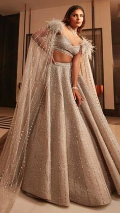 Ejaaz Couture, Indian Reception Outfit, Engagement Dress For Bride, Indian Bridesmaid Dresses, Indian Wedding Gowns, Sangeet Outfit, Reception Outfit