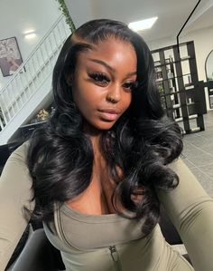 Side Part Loose Curls Wig, Bouncy Curls Side Part, Wand Curls Side Part Wig, Side Part Buss Down With Curls, Side Part Curled Hairstyles, Body Wave Curls Black Women, Lagos Hairline, Side Part Wig Black Women, Side Part Black Wig