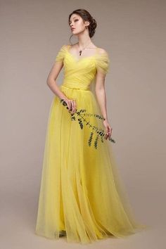 Chiffon Dress Long Gown, Yellow Evening Dresses Long, Yellow Long Formal Dress, Yellow Dress Outfit Wedding, Wedding Guest Dress Yellow, Chiffon Dress Design, Pageant Wardrobe, Long Yellow Dress, Yellow Party Dress