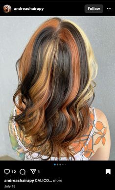 October Hair Color Ideas, Orange Highlights In Brown Hair, Orange Hair Ideas, Hairstyles With Curled Hair, Color Block Hair, Colorful Vibes, Highlights Curly, Boosting Confidence