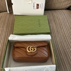 Gucci Supermini Gg Marmont Bag Brown Gucci Bag, Gg Marmont Bag, Gucci Ghost, Gucci Marmont Bag, Navy Purse, Boat Bag, Gucci Mini, Bags Gucci, Gucci Marmont