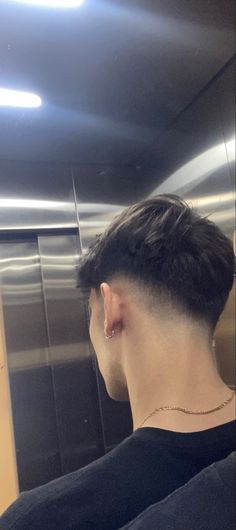 Taper Fade Long Hair, Men Short Hair Fade, Hair Types Men, V Shaped Haircut, Mens Haircuts Straight Hair, Men Fade Haircut Short, Fade Haircut Styles