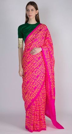 Saree Outfit, Choli Dress, Indian Sari Dress, Saree Style, Kurti Designs Party Wear, Stylish Blouse Design