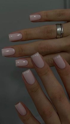 Short Cute Classy Nails, Classy Nail Inspo Square Short, Square Acrylic Nails Colors, Classy Nude Nails Square Short, Esthetician Nail Ideas, Graduation Nails Natural, Short Nails Inspiration Simple Elegant, Nails Acrylic Classy Elegant, Dip Square Nails