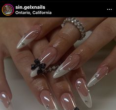 Wedding Guess Nails, Acrylic Nail Designs Charms, Black French Design Nails, Black And Pearl Nails, Chrome Bow Nails, Xiao Hong Shu Nails, Black And White Birthday Nails, Wedding Nails For Guest, Black Pearl Nails