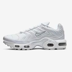 Brand New And Well Kept Inside Box. Kids Size 5.5 Or Women’s 7. Nike Air Max Plus White, Air Max Vapormax Plus, Nike Tuned, Stylish Running Shoes, Air Max 90 Premium, Air Vapormax Plus, Nike Air Vapormax Plus, Nike Tn, Air Max 98