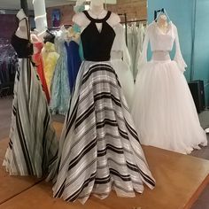 2 Piece Black Beaded Top Skirt Black And White Fitted White Skirt For Prom, Black Flowy Skirt Dress For Gala, White Flowy Skirt Evening Dress, White Flowy Skirt Dress For Evening, Black Flowy Skirt Dress For Prom, White Flowy Evening Dress, Beaded Chiffon Dress, Purple Lace Top, Faviana Prom Dresses