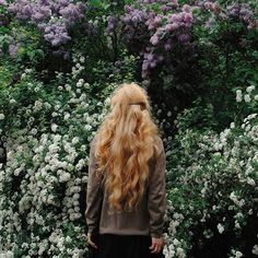 Flirting Pictures, Myrcella Baratheon, Blonde Aesthetic, Balayage Ombré, Hair Flowers, Charles Bukowski