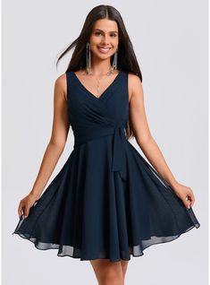 JJ's House Pleated Chiffon V-Neck Fall Spring Summer A-line Plus General Back Zip Coquette Skater Dresses Vintage Sweet & Flow Elegant Dark Navy Height:5.8ft（176cm） Bust:32in（82cm）Waist:24in（61cm）Hips:35in（89cm） No Short Blue Sleeveless Homecoming Dress. #JJ's House #Pleated #Chiffon #VNeck #Fall #Spring #Summer #Aline #Plus #General #BackZip #Coquette #SkaterDresses #Vintage #Sweet&Flow #Elegant #DarkNavy #No #Short #Blue #Sleeveless #HomecomingDress Middle School Formal Dresses Short, Dark Blue Dress Formal Short, Winter Semi Formal Dresses For Teens, Modest Homecoming Dress, Dresses For Dances Middle School, Middle School Homecoming Dresses, 7th Grade Dance Dresses, Skater Dress Homecoming, Navy Blue Bridesmaid Dresses Short