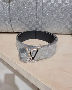 Belts Aesthetic, Mens Belts Fashion, Bling Belts, Easy Hairstyles For Thick Hair, Nice Belts, Luxury Belts, Cute Handbags