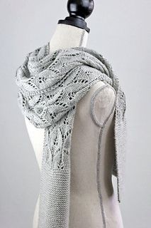 Knit Scarf Pattern, Knitting Scarf, Super Chunky Yarn, Lace Bracelet, Neck Accessories, Scarf Knitting Patterns, Cowl Scarf, Lace Scarf, How To Wear Scarves