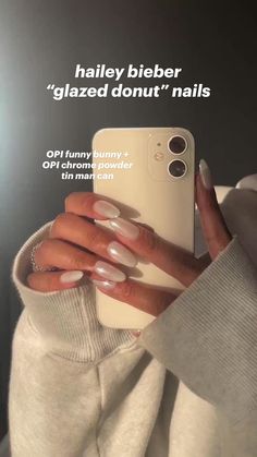 Wedding Nails Chrome, Summer Nails Wedding, Hailey Bieber Glazed Donut Nails, Glazed Donut Nails, Donut Nails, Opi Nail Polish Colors, Nails Chrome, Glazed Donut, Chrome Powder