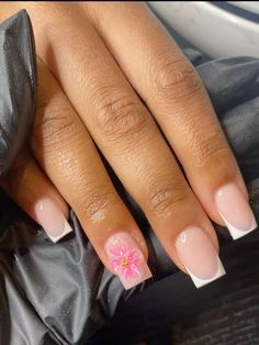 Cute Nails Short French Tip, French Nails W Design, Short Nails Ideas Vacation, Short Cute Nails Square, Basic Short Square Nails, Vacation Nail Ideas Short, White And Pink Acrylics, Tenerife Nails Ideas, Christmas Overlay Nails