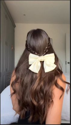 Bow Hairstyles, Layered Haircuts For Medium Hair, Bow Hairstyle, Trendy Hairstyle, Long Layered Haircuts, Ribbon Hairstyle, Hairstyle Tutorial, Work Hairstyles, Haircuts For Medium Hair