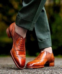 Latest Men's Hand Made Oxfords Brown Wingtip Shoes, Brogue Leather Lace Up Shoes