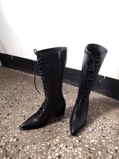 Composition : cowhide/synthetic leatherCountry of Origin : KOREA Mid Heel, Boot Shoes Women, Black Boots, Shoe Boots, Composition, Women Shoes, The Originals, Boots, Heels