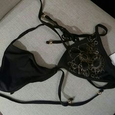 Dark Brown With Gold Detailing *Disclaimer: Elastic Within String Ties And Top Have Hardened A Bit* Leopard Print Bathing Suit, Fitted String Swimwear For Party, Elegant Fitted String Swimwear, Spn Dr, Miami Trip, Digital Wardrobe, String Top, Dream Outfits, Fashion Book