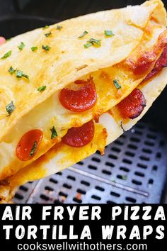 pizza wrap in the air fryer Airfryer Pizza Tortilla, Airfry Tortilla, Air Fryer Tortilla Pizza, Pizza Type Recipes, Pizza Tortilla, Air Fryer Pizza, Pizza Wraps, Pita Bread Recipe