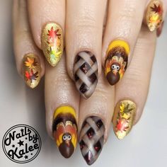 thanksgiving nail designs White Winter Nails, Turkey Nails, Dot Nail Designs, Xmas Nail Art, Thanksgiving Nail Designs, Thanksgiving Nail Art, Thanksgiving Nail, Marble Nail Designs, Holiday Nail Designs