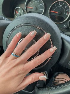 Ombre Western Nails, Morgan Wallen Acrylic Nails, Nails Acrylic Country, Subtle Western Nails, Western Bride Nails, Plain Western Nails, White Western Nail Ideas, White Country Nails, Short Nails Western