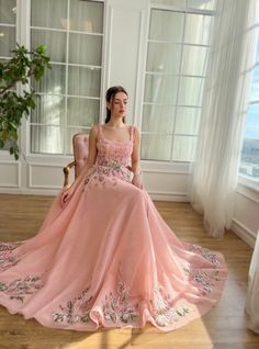 Fairyland Fantasy Gown | Teuta Matoshi