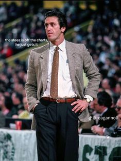 Pat Riley Style, Yuppie Aesthetic, Menswear Suit, 80s Suit, Formal Dresses For Men, 80s Men, Dad Fashion