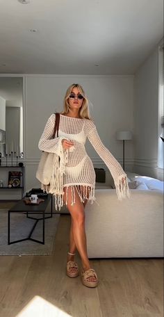 Cancun Outfits, Tulum Outfits, White Crochet Dress, Beach Party Outfits, Outfits For Mexico, Fest Outfits, Mode Kimono, Ibiza Outfits, Vacay Outfits