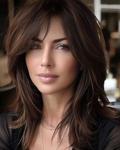 Face Framing Layers Mid Length Hair, Indian Haircut For Women Medium Length, Brown Eyed Brunette, Rambut Brunette, Haircuts For Medium Length Hair, Bangs With Medium Hair, Pinterest Hair, Shoulder Length Hair Cuts, Haircuts For Medium Hair