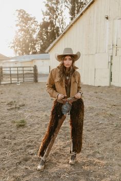 25 Ranch Jacket – Rodeo Quincy Modern Western Fashion, Cowgirl Boots Outfit, Usa People, Hooded Winter Coat, Modern Western, The Leopard, Western Wedding, Cowgirl Style, The Test