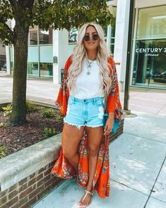 Western Outfits Women Summer, Beach Outfits Women Plus Size, Summer Kimono Outfit, Western Summer Outfits, Women Beach Outfits, Nashville Style Outfits, Plus Size Beach Outfits, Holiday Outfits Summer, Florida Outfits