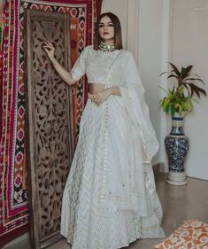 Lehenga Choli Designs, Indian Outfits Lehenga, Wedding Lehenga Designs, Lehnga Dress, Designer Bridal Lehenga, Salwar Kamiz, Red Lehenga