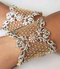 Daimond Bangel Design, Classy Bracelets, Egyptian Inspired Jewelry, Beading Bracelets, Bracelets Bead, Bracelet Beading, Bracelets Beads, Diamond Bracelet Design