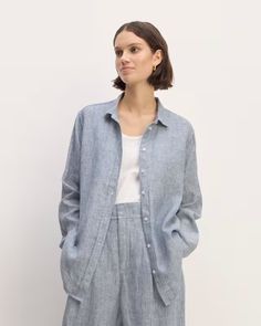 The Linen Relaxed Shirt White / Blue – Everlane Shirt Silhouette, Cool Buttons, Look Plus, Natural Texture, Shirt White, Linen Shirt, Blue Stripes, White Blue, Must Haves